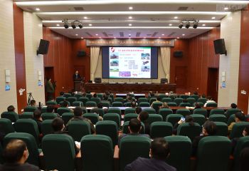 羅錫文院士應(yīng)南昌縣委組織部陳奇勇部長(zhǎng)邀請(qǐng)來(lái)昌做&ldquo;無(wú)人農(nóng)場(chǎng)的關(guān)鍵技術(shù)與實(shí)踐&rdquo;學(xué)術(shù)報(bào)告